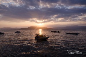 Mengenal Tradisi Menangkap Ikan Pusaka di Maluku