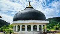 Kubah masjid yang berpindah sejauh 2,5 kilometer dari tempat semula dan menyelamatkan 7 orang yang berlindung di dalamnya.