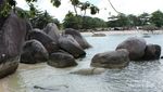 Mengenang Laskar Pelangi di Pantai Tanjung Tinggi