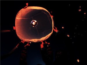 Mengenang Meriahnya Lampion Waisak di Candi Borobudur