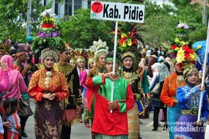 Mengenang Meriahnya Pawai Pekan Kebudayaan Aceh