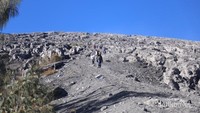 Medan Gunung Semeru yang berpasir dan berbatu