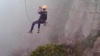 Ini bukan Carstenz ini Gunung Parang di Jawa Barat