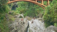 Air terjun di Baturaden