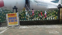 Terdapat pesawat boeing di Baturaden