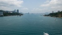 Pemandangan Hong Kong saat memasuki Selat Victoria
