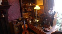 Salah satu sudut ruangan Sherlock