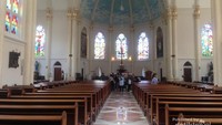 Interior khas eropa di Gereja Kepanjen