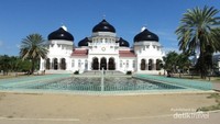 Foto Halaman Masjid sebelum di rehab