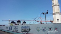 Pembatas/pagar proyek Masjid