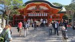 Mengintip Orang Jepang Beribadah di Fushimi Inari