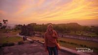 Salah satu spot untuk melihat matahari terbenam
