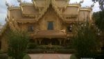 Mengintip Toilet Emas di Thailand
