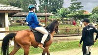 Berlatih berkuda di Eco Pesantren Daarut Tauhid. Sumber: dokumentasi pribadi