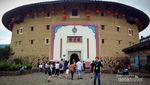 Mengunjungi Kampungnya Mulan di China, Rumah Tulou