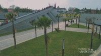 Monumen Kapsul Waktu banyak dikunjungi oleh wisatawan