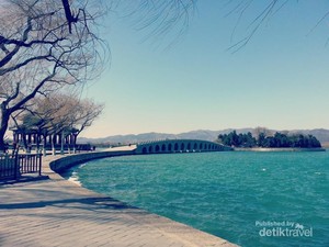 Mengunjungi Summer Palace China, Tapi di Musim Dingin