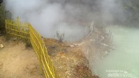 Uap air yang berasal dari air panas alami
