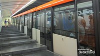 Funicular yang mengantarkan kita ke Parc de Montjuic
