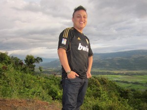 Menikmati Danau Singkarak dari Ketinggian