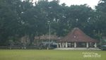 Menikmati Hijaunya Alun - alun Wonosobo