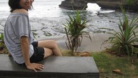 Batu Bolong di Tanah Lot