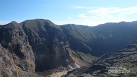 Kawah di Puncak Ciremai