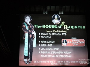 Menikmati Kentalnya Nuansa Jawa di House of Raminten