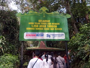 Menikmati Keselarasan Alam di Grojogan Sewu, Jateng