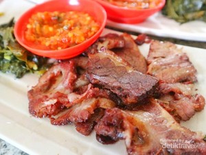 Menikmati Kuliner Daging Sei Khas Kupang, Tapi di Bandung