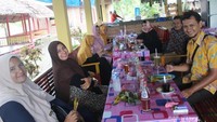 ngopi di cot Bate geulungku