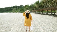 Jika anda suka berfoto-foto, setiap sudut di pantai ini sangat instagramable.
