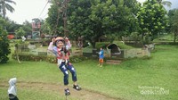 Flying Fox di Grage Sangkan Adventure