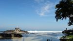 Menikmati Pagi di Pantai Batu Layar Lombok