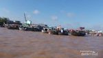 Menikmati Pagi di Pasar Terapung Sungai Mekong