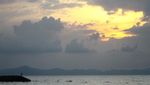 Menikmati Senja Dari Pantai Alue Naga di Banda Aceh