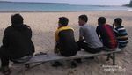 Menikmati Surfing di Teluk Dalam, Nias Selatan