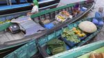 Menilik Pasar Terapung yang Ikonik di Banjarmasin