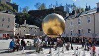 Kapitelplatz, tempat nongkrongnya orang Salzburg