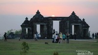 Sunset di Candi Ratu Boko