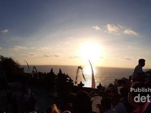 Menjelajahi Kuta Selatan yang Menawan