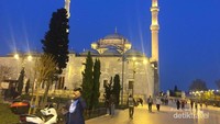 Masjid Al Fatih di kala senja