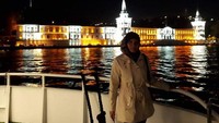 Melihat suasana malam kota Istanbul dengan Cruise