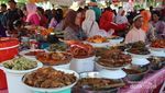 Menu Berbuka Lengkap Ada di Pasar Pabukoan, Sumbar