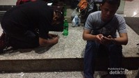 mas faya dan anton bersiap-siap menuju ke bandara
