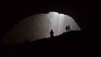 Cahaya surga di Gua Jomblang (Elzam Zami Cimot/ACI)