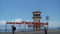 Bandara Luwuk menjadi pengobat lelah karena terletak di pinggir pantai