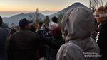 Menyapa Mentari Pagi di Puncak Sikunir