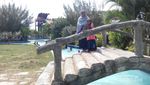 Menyegarkan Diri di Water Park Bojongsari, Indramayu