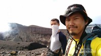 Kami saat berada di Puncak Gunung Marapi